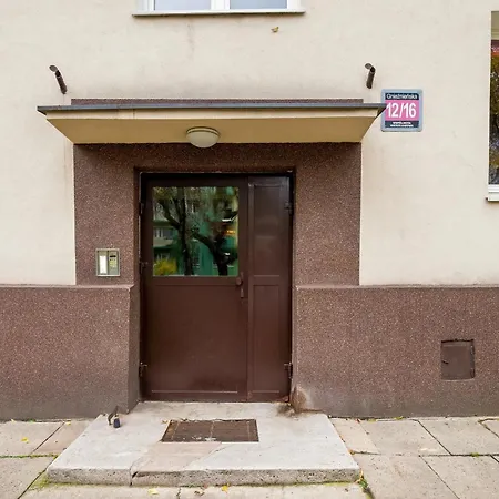 Modern With Smarttv & Wifi By Renters Apartament