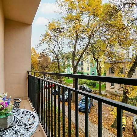 Modern With Smarttv & Wifi By Renters *