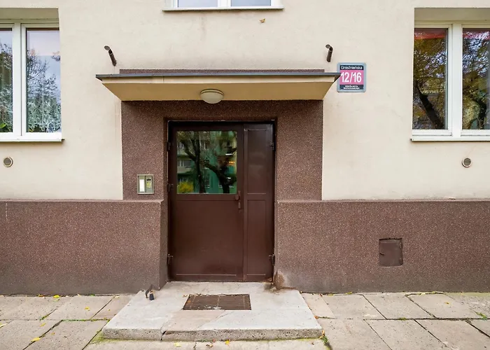 Modern With Smarttv & Wifi By Renters شقة