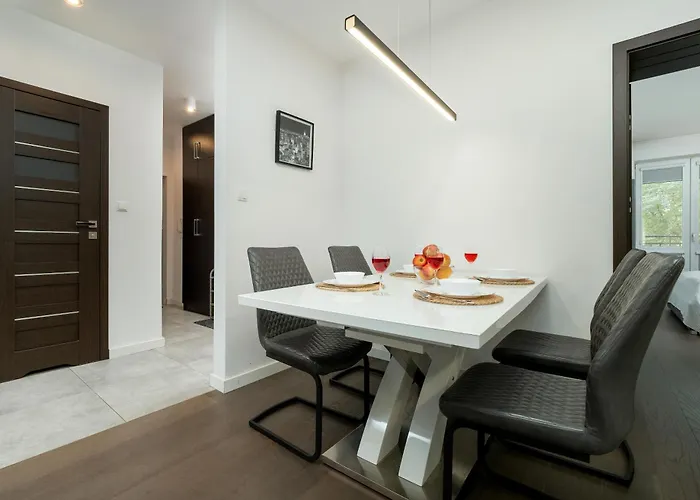 شقة Modern With Smarttv & Wifi By Renters *