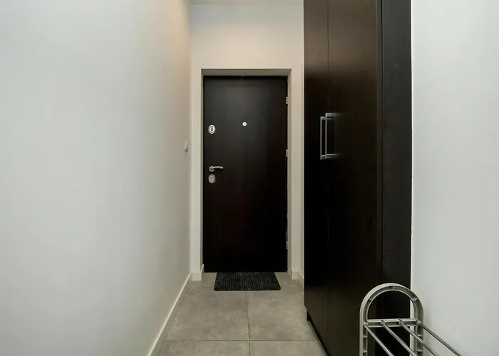 شقة Modern With Smarttv & Wifi By Renters وودج