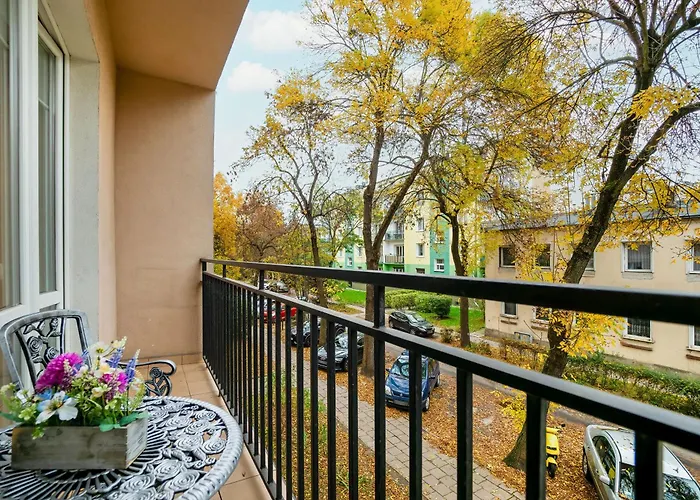 Modern With Smarttv & Wifi By Renters *