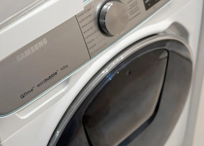 Modern With Smarttv & Wifi By Renters * وودج