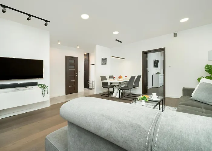 Modern With Smarttv & Wifi By Renters * وودج